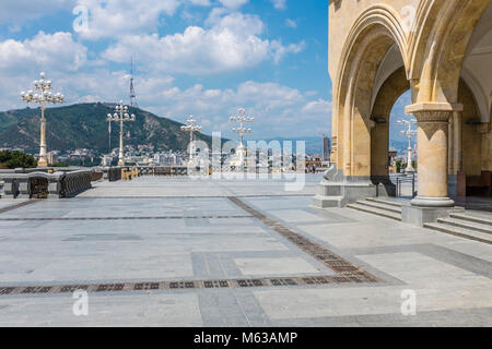 La Cattedrale della Trinità (noto anche come Cattedrale di Sameba), Tbilisi, Georgia, l'Europa orientale. Foto Stock