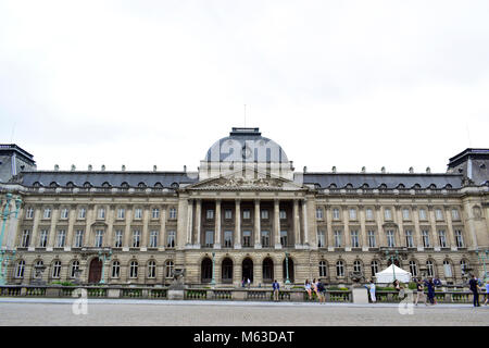 Il palazzo reale nel centro di Bruxelles (Palais royal de Bruxelles), antico luogo di costruzione è iniziata nel 1783 e completata nel 1934, a Bruxelles, in Belgio Foto Stock