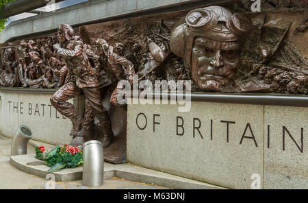 La Battaglia di Bretagna memorial sul Victoria Embankment, Londra. Foto Stock