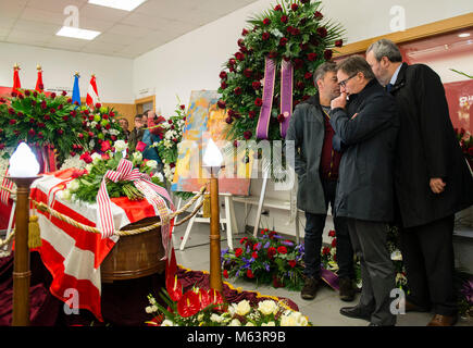 Gijon, Spagna. Il 28 febbraio 2018. Le esequie di ex calciatore Enrique Castro Quini in Gijon Spagna Mercoledì, 28 febbraio, 2018. Credito: Gtres Información más Comuniación on line, S.L./Alamy Live News Foto Stock