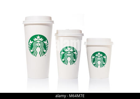 Libro bianco Starbucks Coffee tazze in 3 dimensioni su sfondo bianco Foto Stock