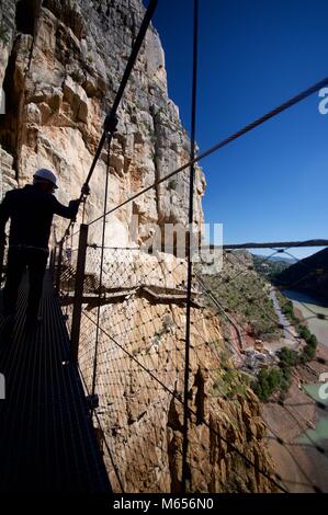 Le vertiginose Caminito del Rey passerella di montagna nella provincia di Malaga, Spagna Foto Stock