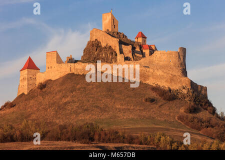 Medievale cittadella Rupea prima attestata nel 1324 è uno dei più antichi siti archeologici in Romania Foto Stock