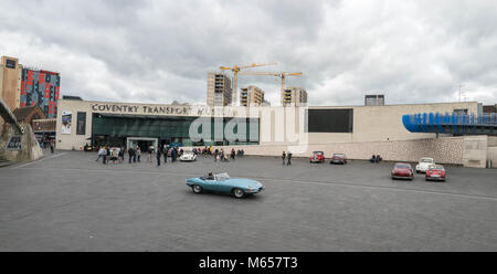 COVENTRY, Regno Unito - 13 Ottobre 2017 - Vista del Museo dei Trasporti in luogo del Millennio, Coventry, West Midlands, England, Regno Unito Foto Stock