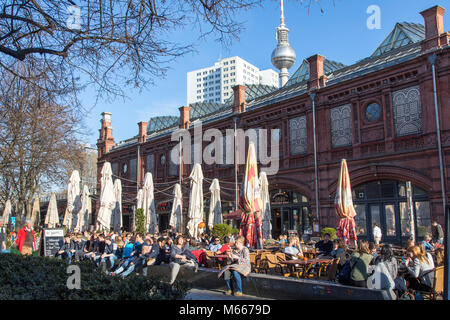 Gastronomia, beer garden e alla zona di Hackescher Markt, Berlino, Germania, Foto Stock