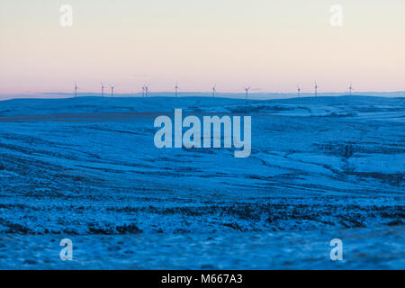 Le turbine eoliche sulla South Pennines mori presso Hebden Bridge Foto Stock