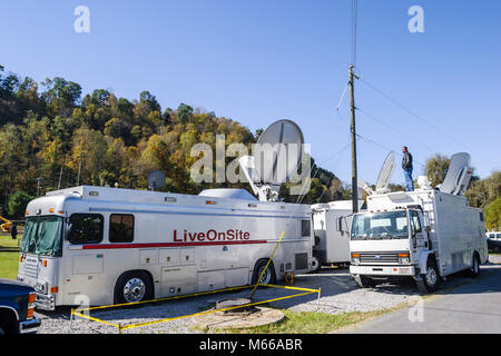 West Virginia, Appalachia Appalachia, Alderson, carcere federale per le donne, Camp Cupcake, rurale, paese, campagna, ingresso, fronte, copertura dei media, mobile sate Foto Stock