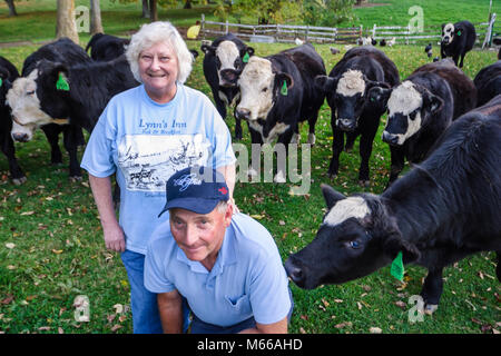 Lewisburg West Virginia, Appalachian Appalachia Allegheny Mountains, anziani anziani anziani anziani cittadini pensionati pensionati pensionati anziani pensionati anziani, coupl fattoria Foto Stock