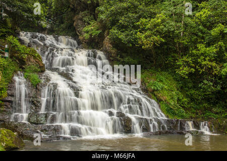 Cascata di elefante in alto a Shillong, Meghalaya, India Foto Stock