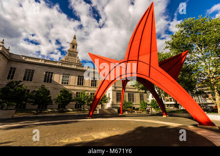 La scultura Stegosaurus Alfred E. Burr Mall   Hartford, Connecticut, Stati Uniti d'America Foto Stock