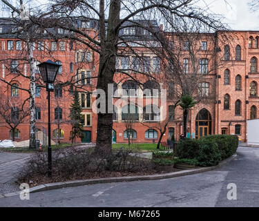 Berlino, Mitte, St Hedwigs ospedale. Tre ali dell'edificio frontale, ala sud,Joseph Haus & Elizabeth House storica elencati il clinker cotto degli edifici Foto Stock