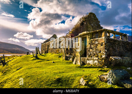 Le rovine di una chiesa di Cill Chriosd, o la Chiesa di Cristo, Isola di Skye. Foto Stock