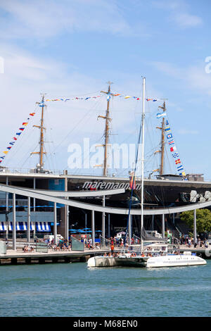 Centro commerciale Maremagnum vicino al Barcelona Port Vell Foto Stock