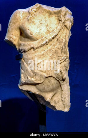 Italia Basilicata Alta Val d'Agri Grumento, Grumentum parco nazionale dell'Appennino Lucano del Museo Nazionale Archeologico di Alta Val d'Agri - busto in marmo di epoca romana Foto Stock