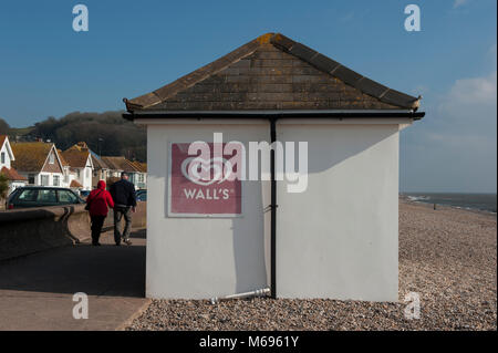 Bar sulla spiaggia in Seaton, Devon Foto Stock