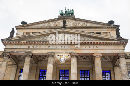 Konzerthaus Berlin in piazza Gendarmenmarkt, la città di Berlino, Germania Foto Stock