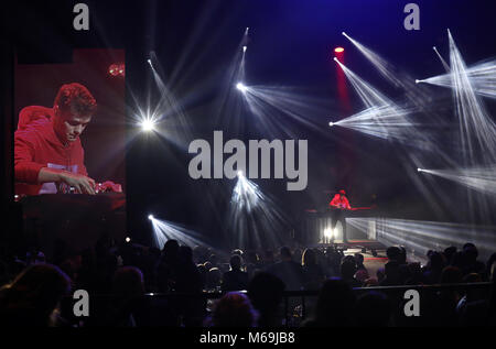 Martin Garrix sul palco durante il Global Awards, un nuovissimo premi mostra ospitata da Global Media & Entertainment Group, a Londra, Eventim Apollo Hammersmith. Foto Stock