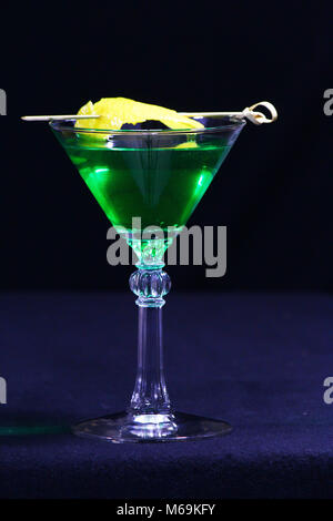 Cocktail di verde per San Patrizio giorno Foto Stock