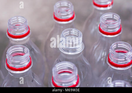 Pila riciclabile bottiglie in plastica Foto Stock