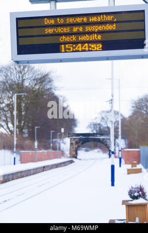 Dalgety Bay,Fife, Scozia. 01 marzo 2018. Tutti i servizi dei treni annullata in Fife scozia a causa di neve avverse condizioni meteo (Bestia da est) © Richard Newton / Alamy Live News Foto Stock