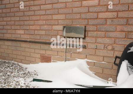 Weston Super Mare, Regno Unito. 2 Marzo, 2018. Snow Day in Occidente. Credito: James Thomas/Alamy Live News Foto Stock