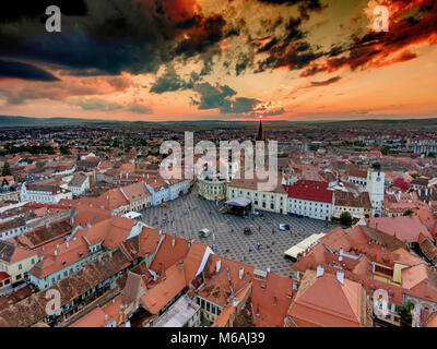 Tramonto a Sibiu Hermannstadt Romania Foto Stock