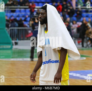 Kiev, Ucraina - 26 febbraio 2018: Eugene JETER dell'Ucraina reagisce dopo la FIBA World Cup 2019 Qualificazioni europee partita contro la Svezia al Palazzo dello Sport Foto Stock