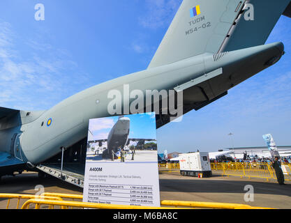 Singapore - Feb 10, 2018. Un Airbus A400M Atlas aeromobile appartengono alla Malesia Royal Air Force sul display del 2018 Singapore Airshow. Foto Stock