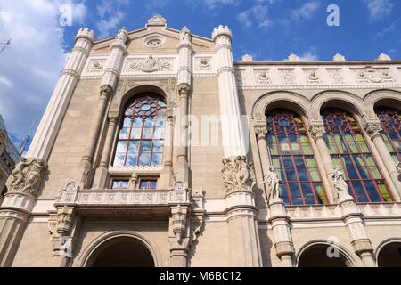 Budapest, Ungheria - Vigado Concert Hall nel quartiere Pest. Foto Stock