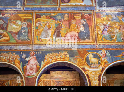 Primi affreschi rinascimentali di Vitale da Bologna (1309 - 1369) del Cristo Pantocratore (in maestà), pinted in stile bizantino di Cristo che appaiono in Foto Stock