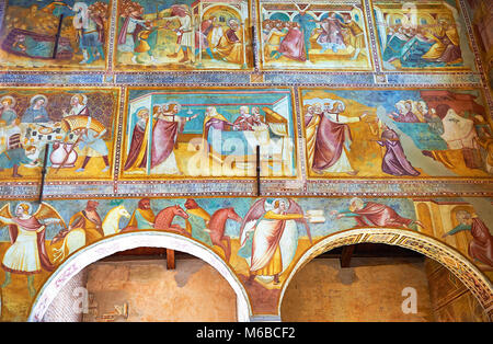 Primi affreschi rinascimentali di Vitale da Bologna (1309 - 1369) del Cristo Pantocratore (in maestà), pinted in stile bizantino di Cristo che appaiono in Foto Stock