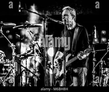 La rock band in Spagnolo degli anni ottanta e novanta, uomini G dalla Spagna e la Enanitos Verdes dall Argentina, hanno offerto un concerto di Huevos Revueltos tour eseguito a Hipodromo nella città di Hermosillo Sonora. (Foto: Luis Gutierre / NortePhoto.com) Foto Stock