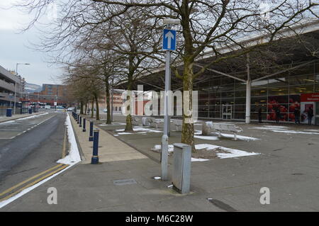 Emty street a Swansea su snow day Foto Stock