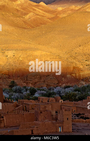 La belle casbah di Atlas regione. Il Marocco. Foto Stock