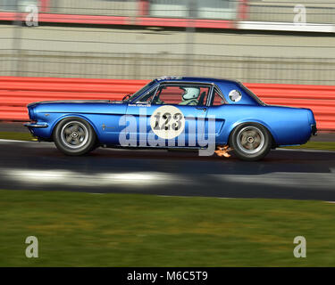 David Clifford, Ford Mustang, VSCC, Pomeroy trofeo, Silverstone, 24 febbraio 2018, 2018, auto, Chris McEvoy, cjm-fotografia, concorrenza, Febbraio Foto Stock