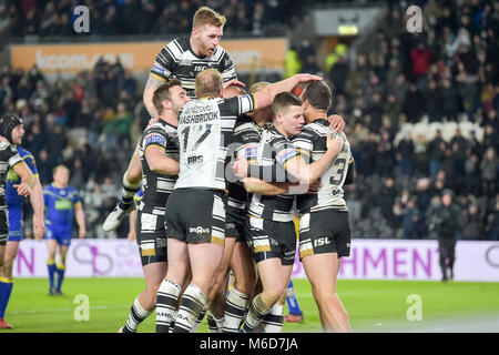 Hull, Regno Unito. 2 Marzo, 2018. Betfred Super League Rugby, Round 4, Hull FC rispetto a Warrington lupi; carena celebra una prova a credito: News Immagini/Alamy Live News Foto Stock