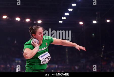 Birmingham. 2 Mar, 2018. Anita Marton di Ungheria compete durante le donne del colpo messo finale della IAAF Campionati mondiali Indoor Arena a Birmingham in Birmingham, Gran Bretagna il 2 marzo 2018. Anita Marton rivendicato il titolo con 19,62 metri. Credito: Han Yan/Xinhua/Alamy Live News Foto Stock