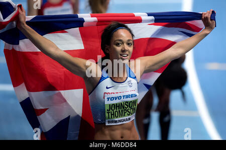 02 marzo 2018, Gran Bretagna, Birmingham: IAAF Campionati mondiali Indoor di Atletica Leggera, donne: pentathlon Katarina Johnson-Thompson di Gran Bretagna celebra. Foto: Sven Hoppe/dpa Foto Stock