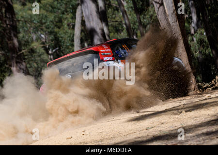 MELBOURNE, Australia - 3 Marzo: Lewis Bates & Dale Moscatt durante il round 1 del rally australiano campionati, il corriere Eureka Rally, Ballarat. 2018 Round 1, Rally australiano campionati, il corriere Eureka al Rally di Phillip Island, Australia su Marzo 03 2018. Credito: Dave Hewison sport/Alamy Live News Foto Stock