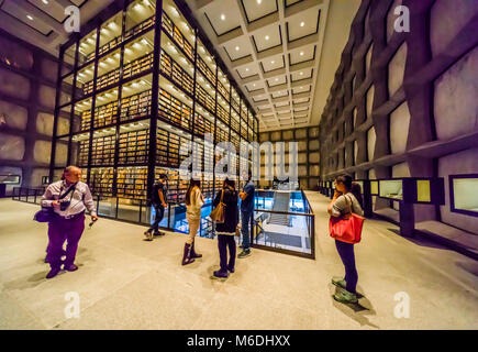 Tour Biblioteca Beinecke Yale University   New Haven, Connecticut, Stati Uniti d'America Foto Stock