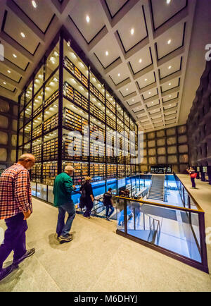 Tour Biblioteca Beinecke Yale University   New Haven, Connecticut, Stati Uniti d'America Foto Stock