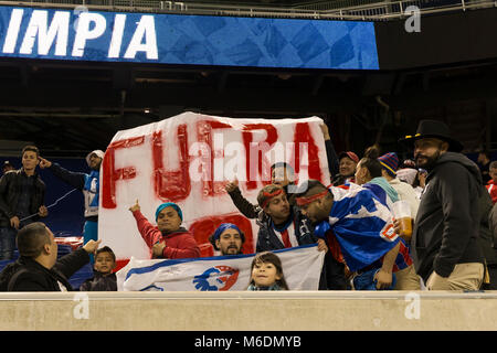 Harrison, Stati Uniti. 01 Mar, 2018. Gli appassionati di CD Olimpia di Honduras frequentare 2018 CONCACAF Champions League round di gioco 16 contro New York Red Bulls in Red Bull arena, Red Bulls ha vinto 2 - 0 Credito: Lev Radin/Pacific Press/Alamy Live News Foto Stock