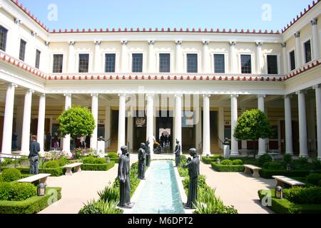 I giardini presso la Villa Getty, Malibu, Los Angeles, Stati Uniti d'America Foto Stock