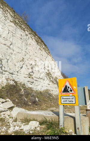 Attenzione Rupe di cade a Holywell, Eastbourne Foto Stock