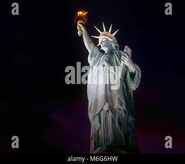 Statua della Libertà di notte, New York Foto Stock