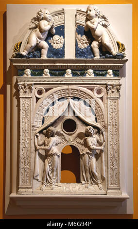 Tabernacolo anteriore, frammento. Firenze (1501-1525). Policromi e vetrate di argilla cotta al forno. Bottega di Andrea della Robbia (1435-1525). Foto Stock