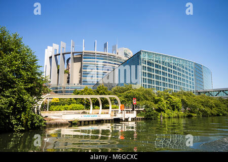 L'edificio Louise Weiss a Strasburgo, sede del Parlamento europeo a Strasburgo, Alsazia, Francia Foto Stock