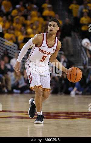 03 marzo 2018: USC Trojans guard Derryck Thornton (5) in una NCAA pallacanestro tra l'UCLA Bruins vs USC Trojans al Galen Center di Los Angeles, CA: Jordon Kelly/CSM(Jordon Kelly : © Cal Sport Media) Credito: Cal Sport Media/Alamy Live News Foto Stock