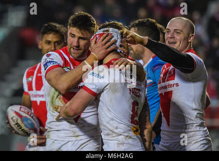 Domenica 4 marzo 2018, totalmente Wicked Stadium, St Helens, Inghilterra; Betfred Super League Rugby, St Helens rispetto a Salford Red Devils; St Helens Theo Fages celebra andando su per una prova a credito: News Immagini/Alamy Live News Foto Stock