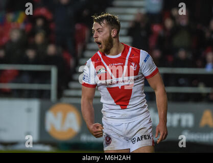 Domenica 4 marzo 2018, totalmente Wicked Stadium, St Helens, Inghilterra; Betfred Super League Rugby, St Helens rispetto a Salford Red Devils; St Helens Danny Richardson celebra andando su per una prova a credito: News Immagini/Alamy Live News Foto Stock